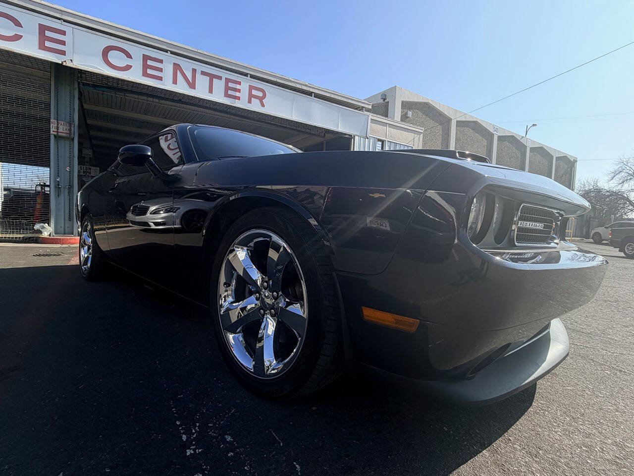 Used 2012 Dodge Challenger R/T Plus image 2