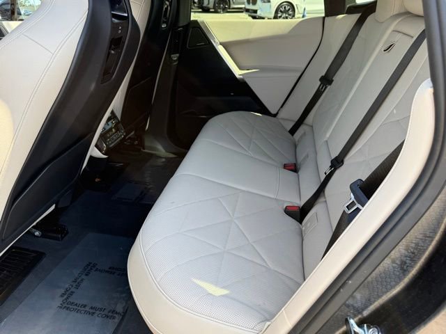 Used 2026 BMW iX xDrive45 w/ Premium Package image 31