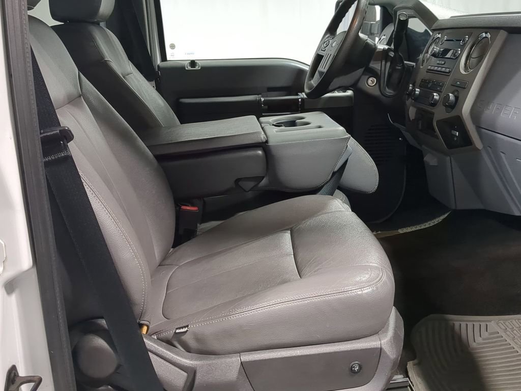 Used 2016 Ford F250 XLT AWD/4WD image 25
