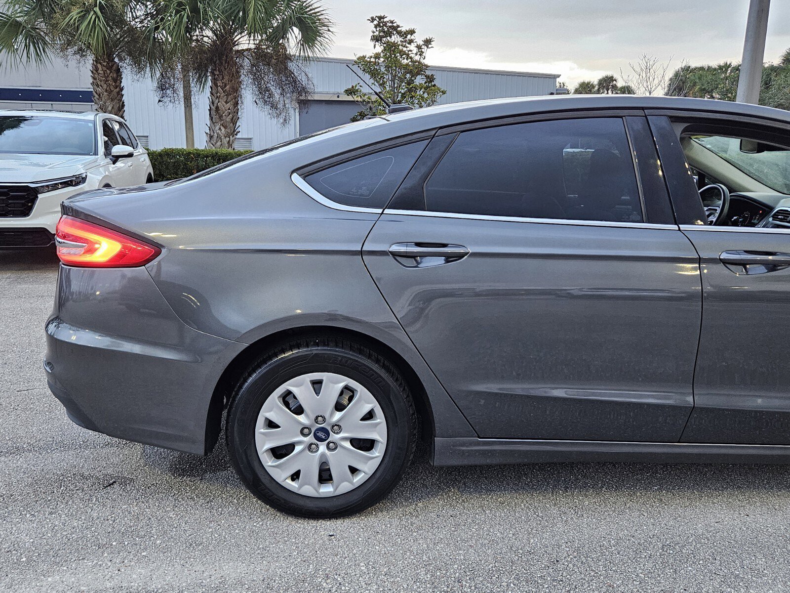 Used 2019 Ford Fusion S image 4