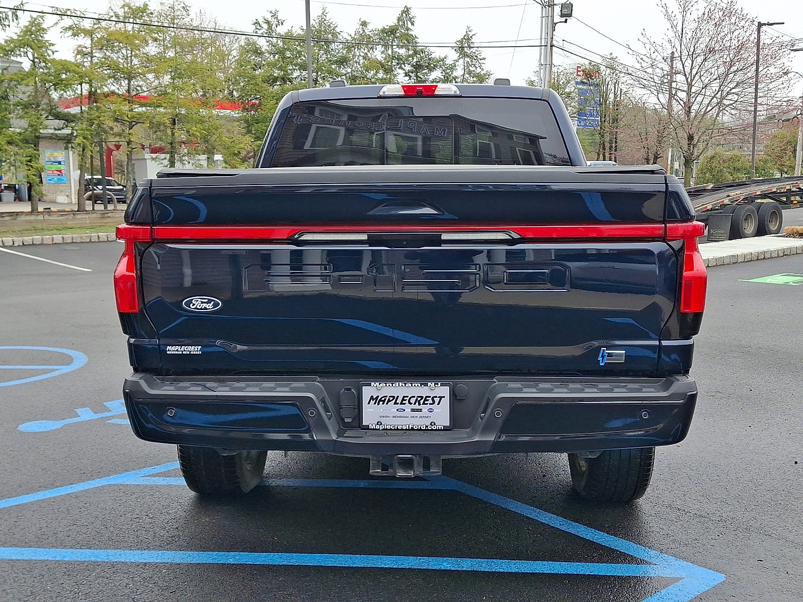 Used 2025 Ford F150 Lightning Platinum image 5