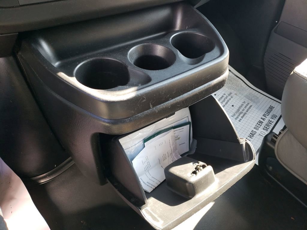 Used 2018 Chevrolet Express 3500 Extended w/ Power Convenience Package image 21