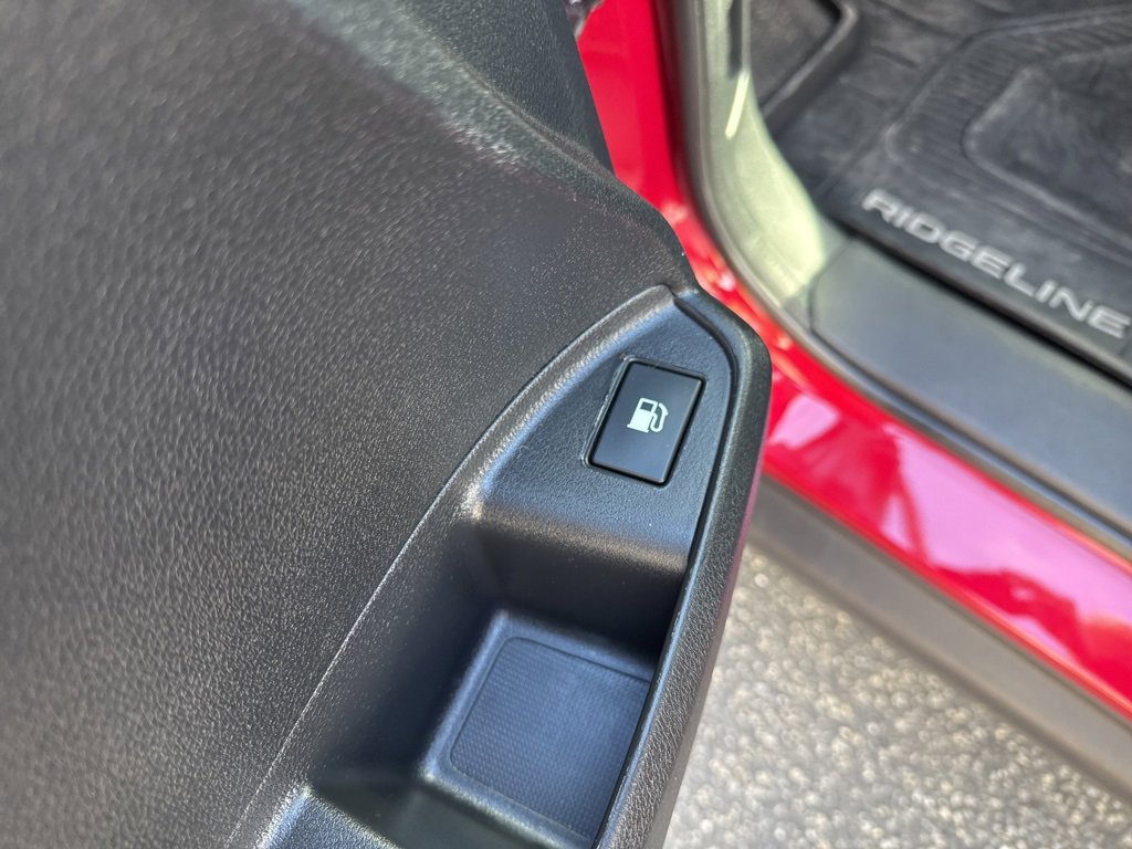 Used 2024 Honda Ridgeline Black Edition image 15