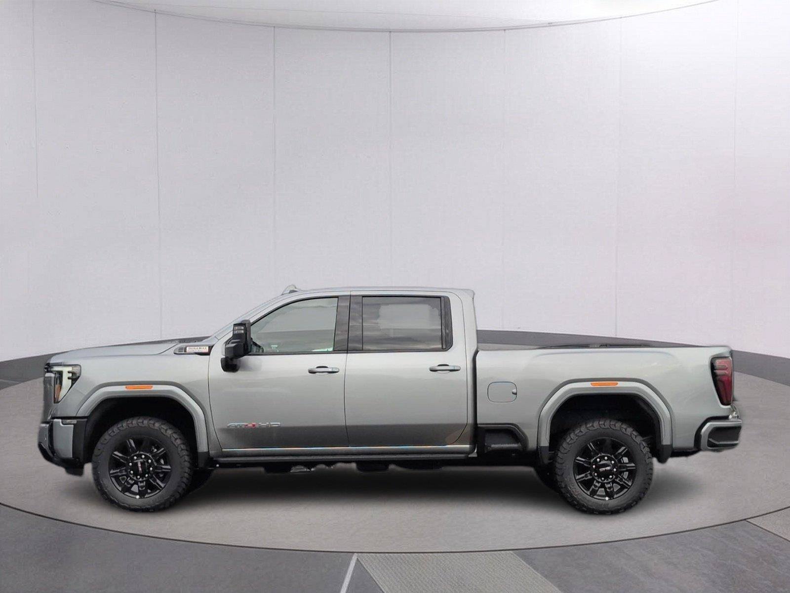 New 2026 GMC Sierra 2500 AT4 w/ AT4 Premium Plus Package AWD/4WD image 2
