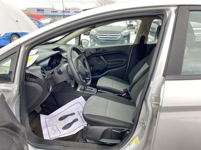 Used 2015 Ford Fiesta S image 24