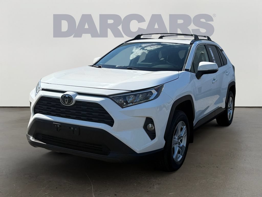 Used 2021 Toyota RAV4 XLE w/ Convenience Package AWD/4WD image 3