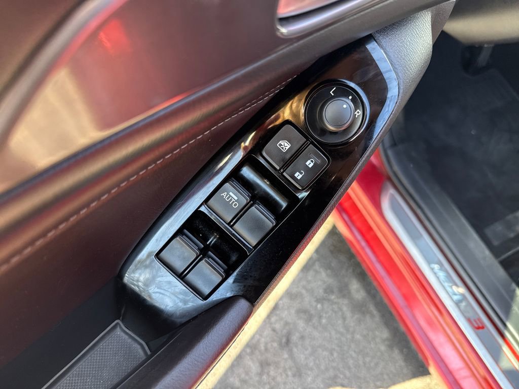 Used 2018 MAZDA MAZDA3 Grand Touring image 24