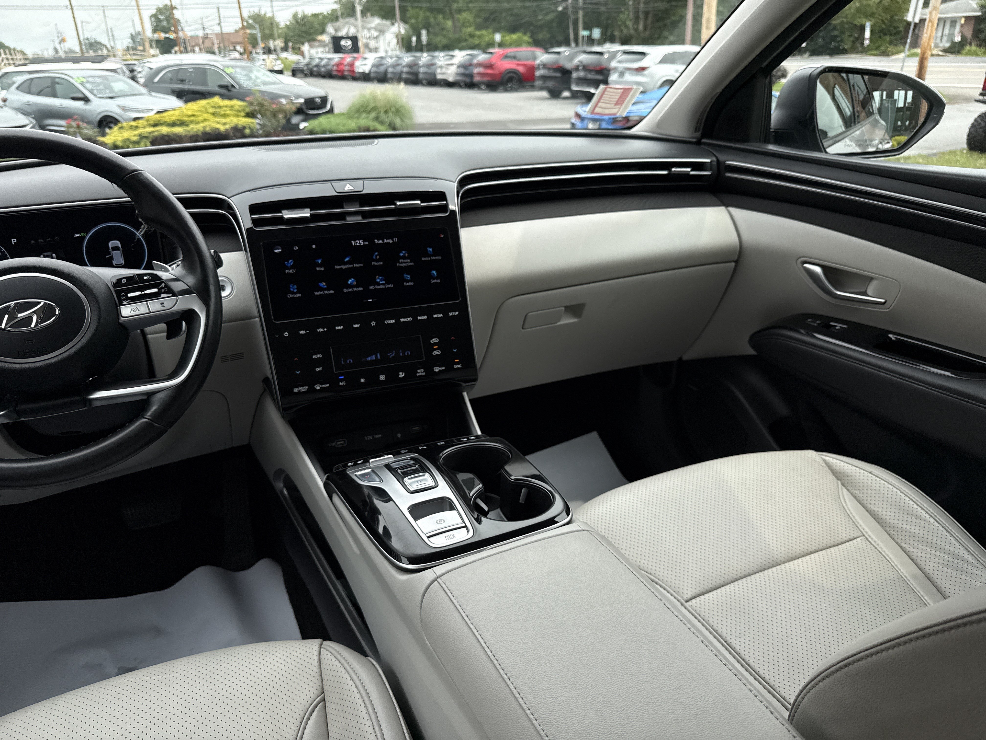 Used 2022 Hyundai Tucson Limited w/ Cargo Package AWD/4WD image 22