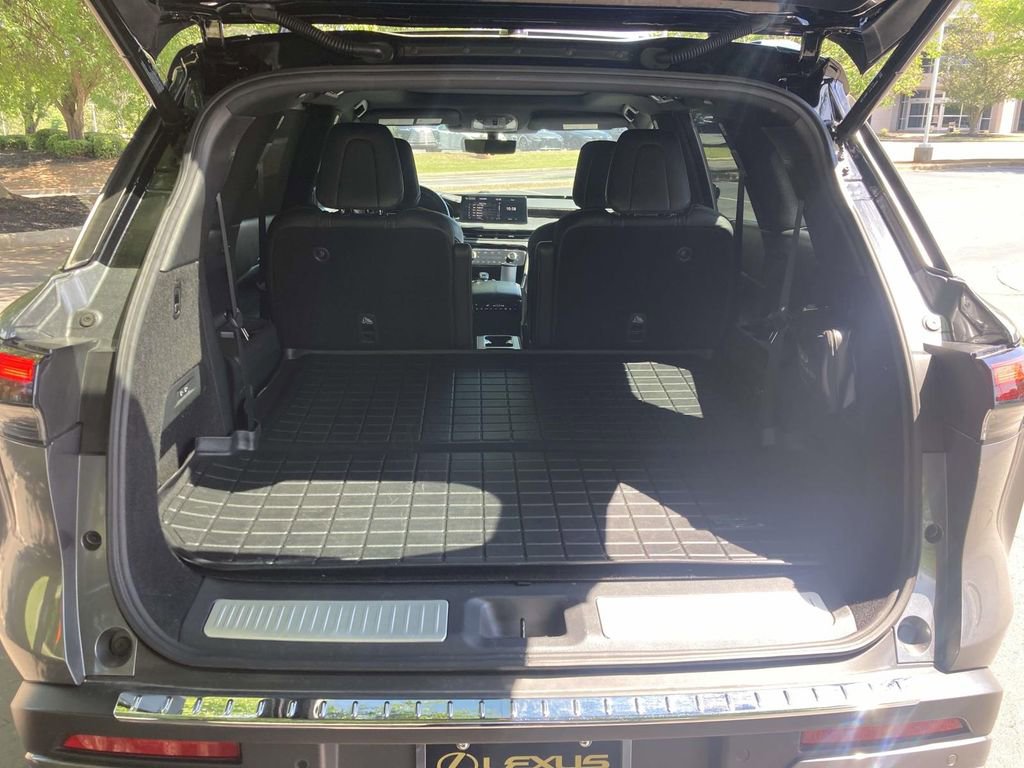 Used 2022 INFINITI QX60 Autograph w/ Cargo Package FWD image 8