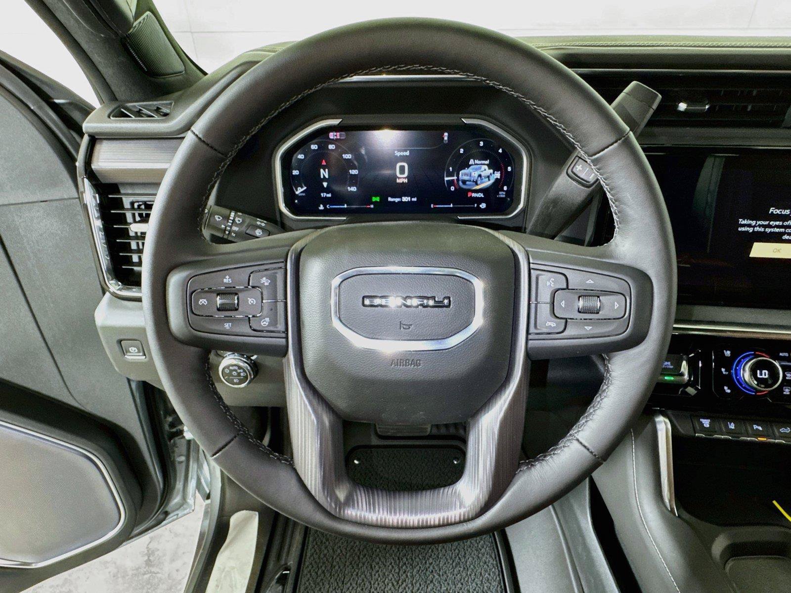 New 2026 GMC Sierra 2500 Denali Ultimate w/ LPO, Black Badging Package AWD/4WD image 6