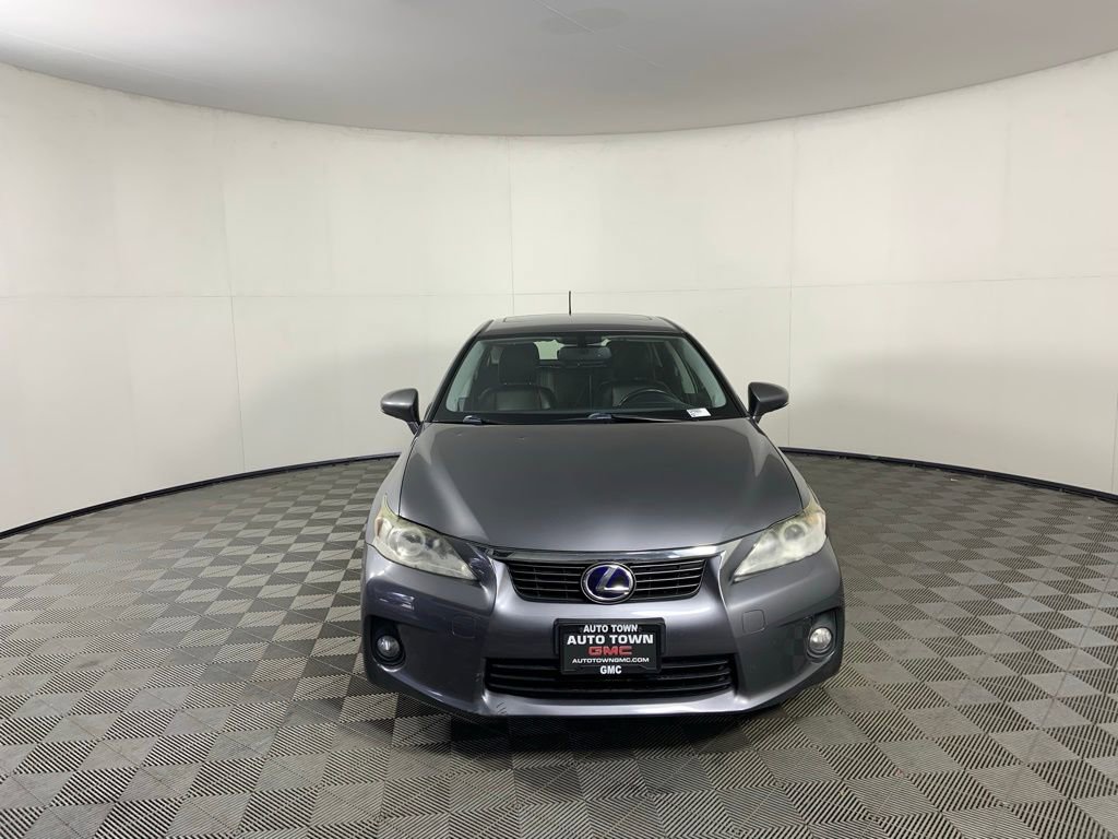 Used 2013 Lexus CT 200h w/ Premium Pkg w/Navigation FWD image 4
