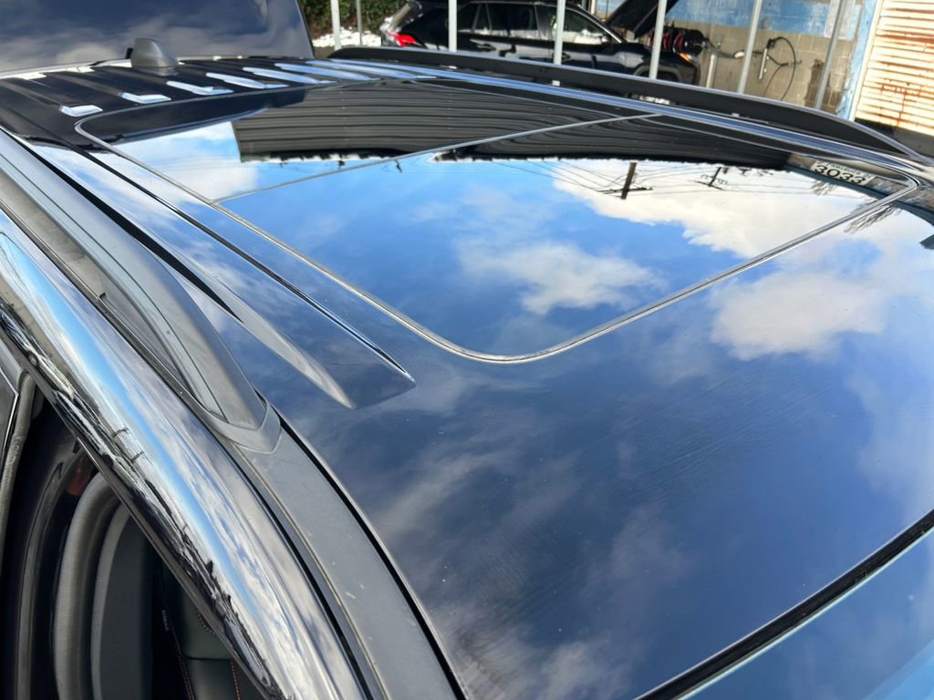 Used 2025 Ford Explorer ST AWD/4WD image 28