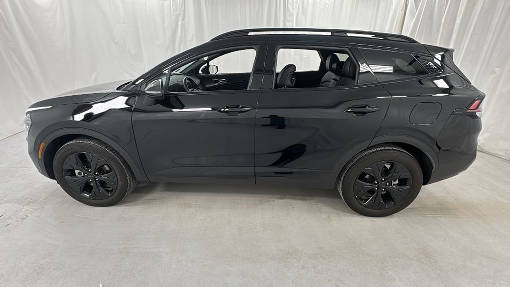 Used 2025 Kia Sportage X-Line w/ Premium Package image 6
