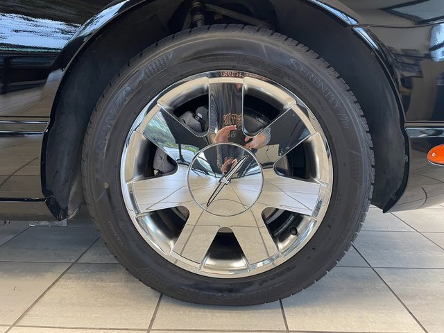 Used 2002 Ford Thunderbird image 8