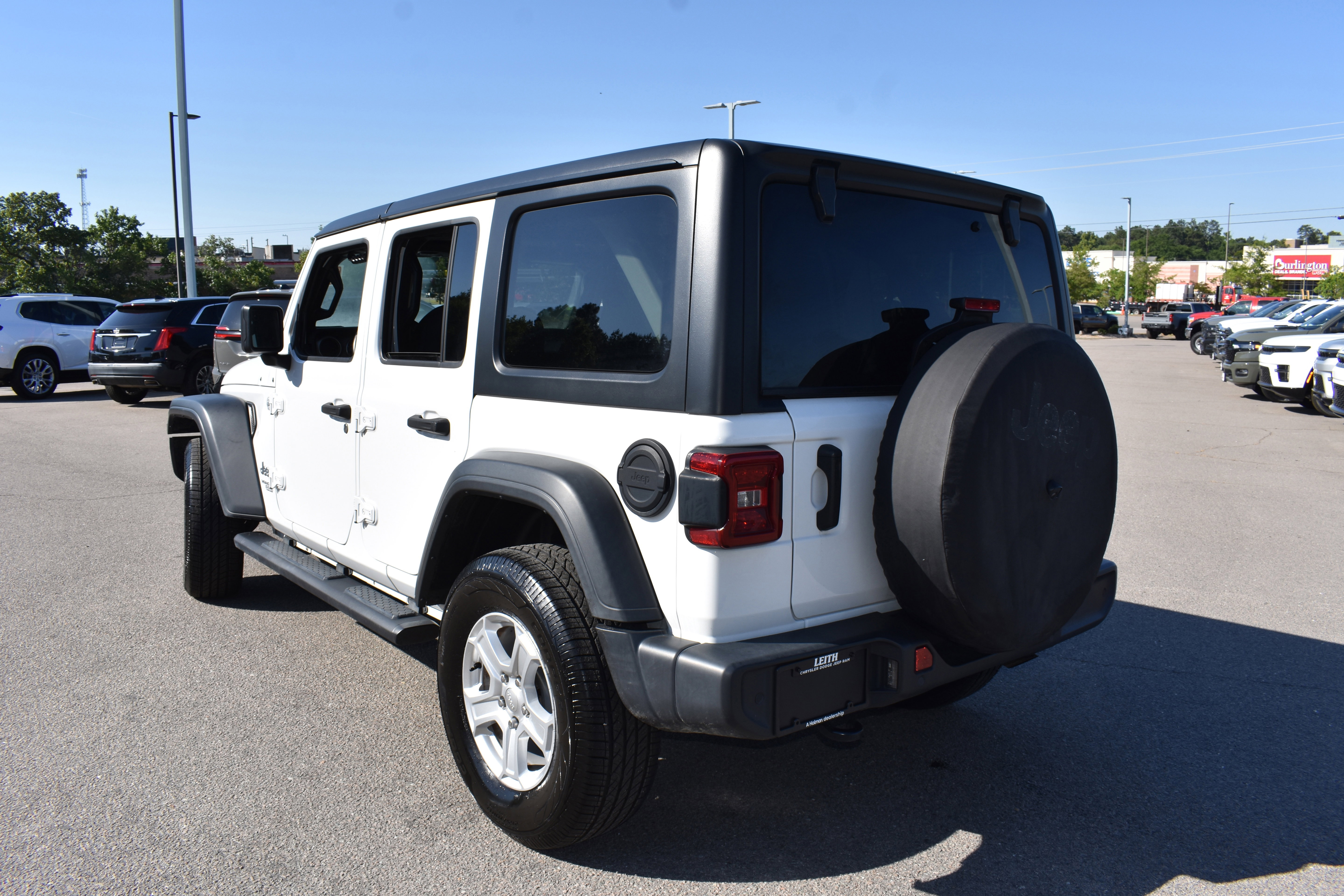 Used 2021 Jeep Wrangler Unlimited Sport AWD/4WD image 7