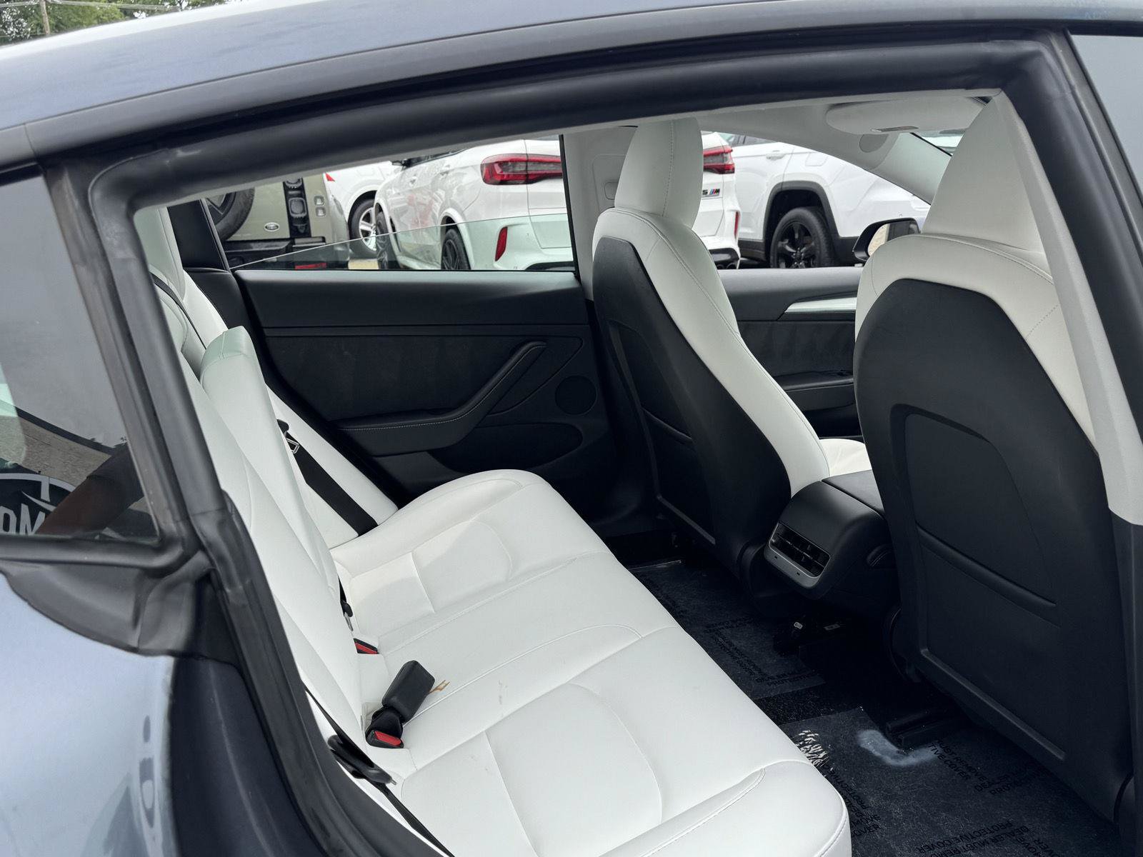 Used 2023 Tesla Model 3 Standard Range RWD image 37