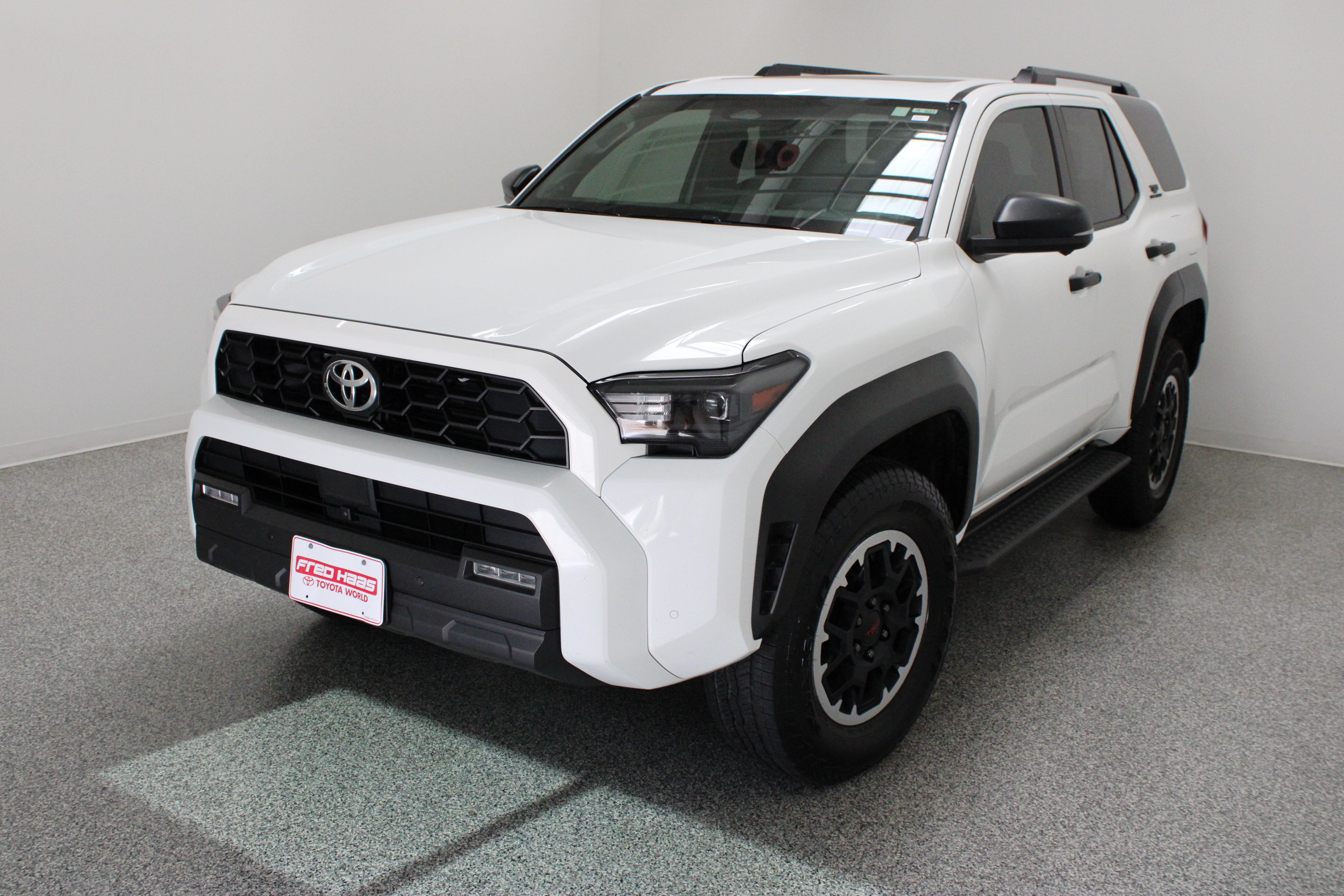 Used 2025 Toyota 4Runner TRD Off-Road Premium w/ Tow Technology Package AWD/4WD image 2