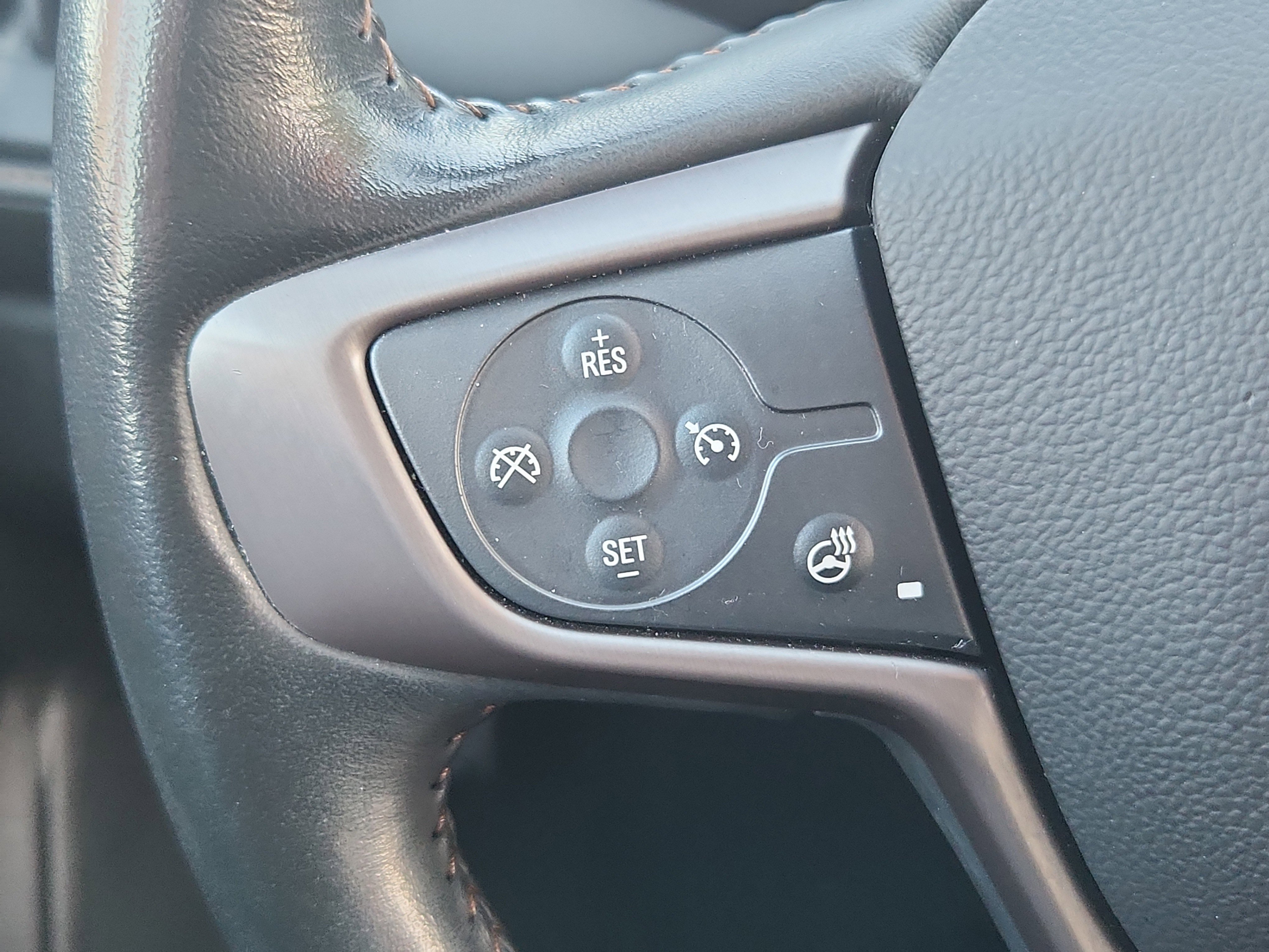 Used 2022 GMC Canyon AT4 image 18