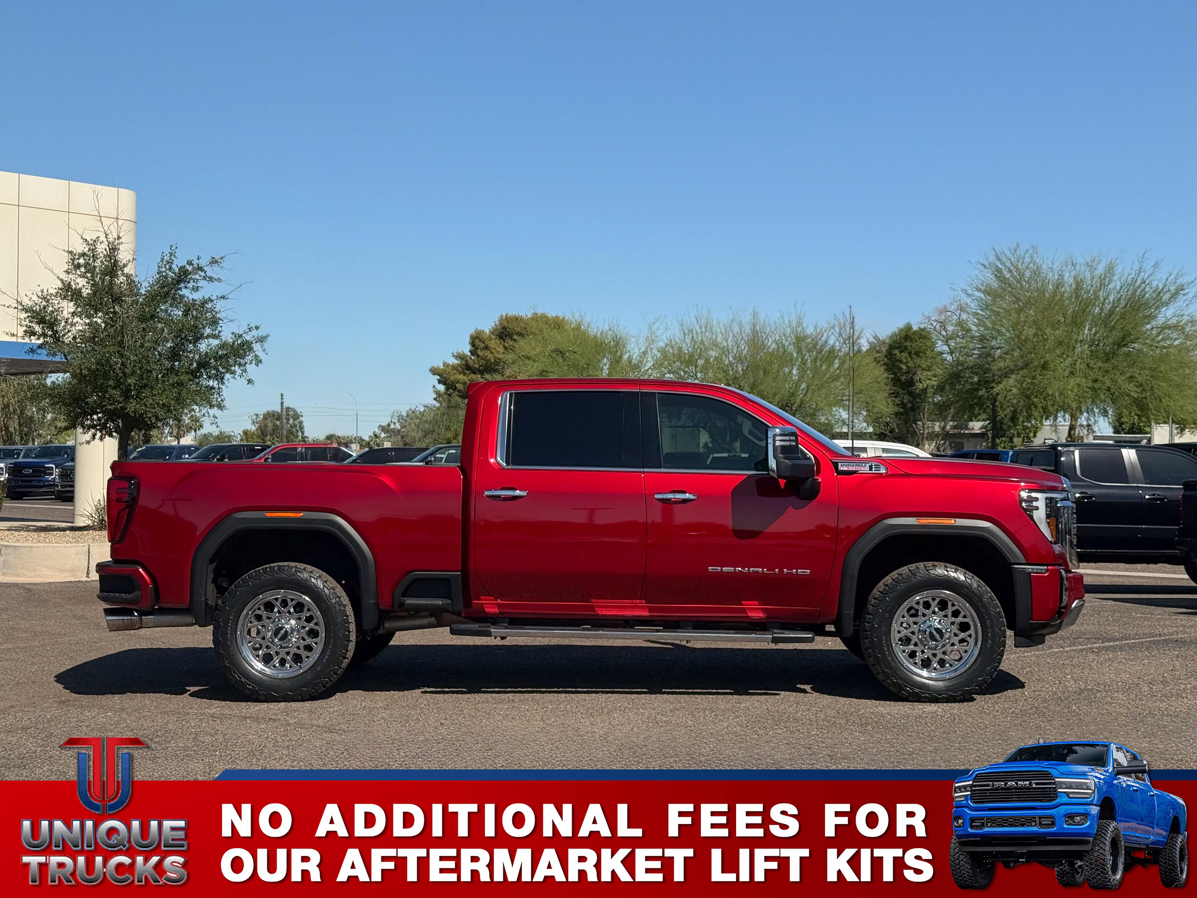 Used 2024 GMC Sierra 2500 Denali w/ Denali Reserve Package AWD/4WD image 4