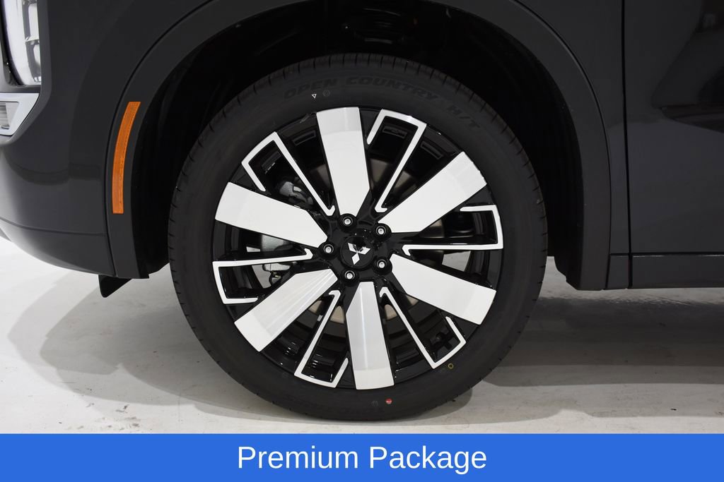 New 2025 Mitsubishi Outlander AWD image 6