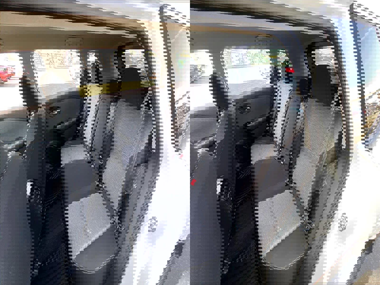 Used 2023 Nissan Rogue SV image 27