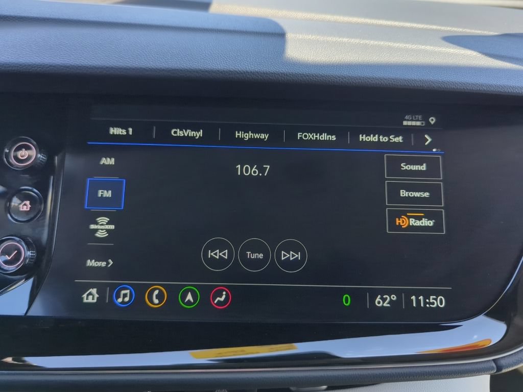 Used 2023 Buick Envision Avenir AWD/4WD image 16