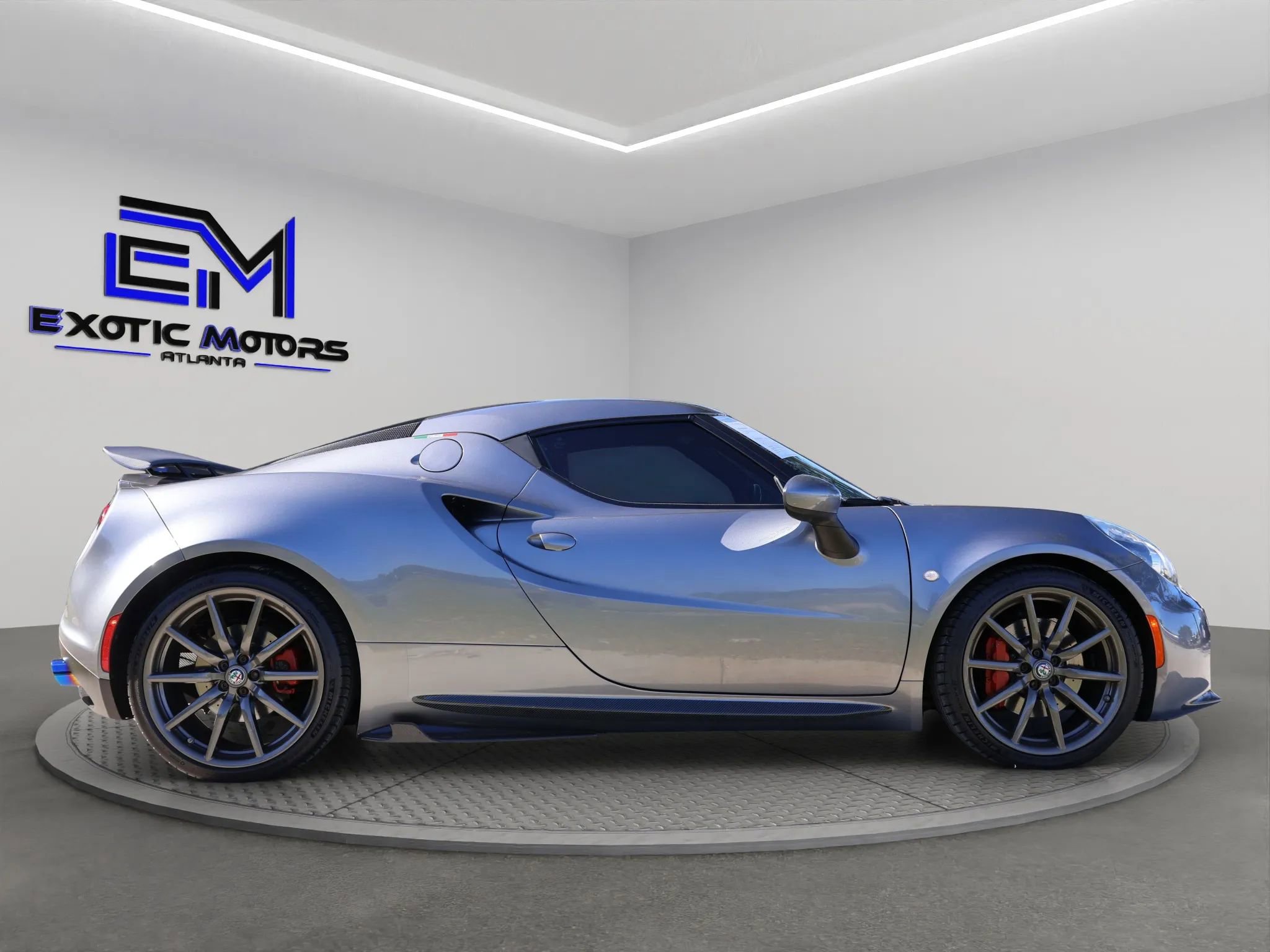 Used 2017 Alfa Romeo 4C Coupe image 9