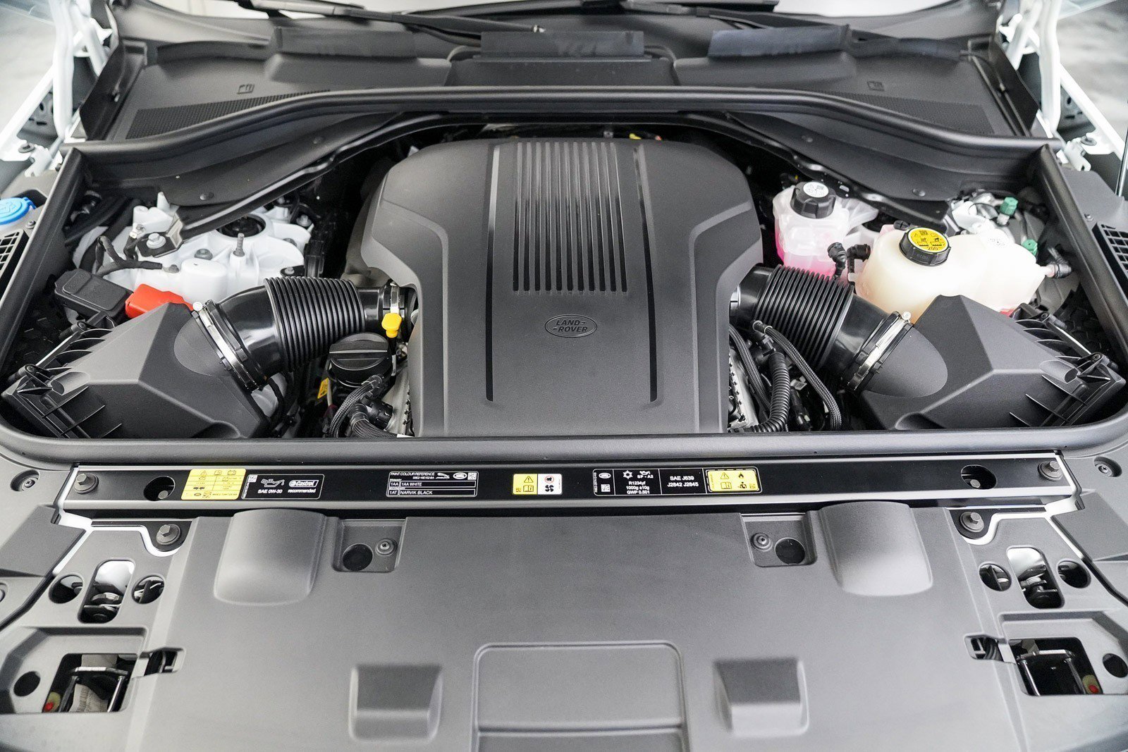 Used 2025 Land Rover Range Rover Sport Dynamic SE image 35