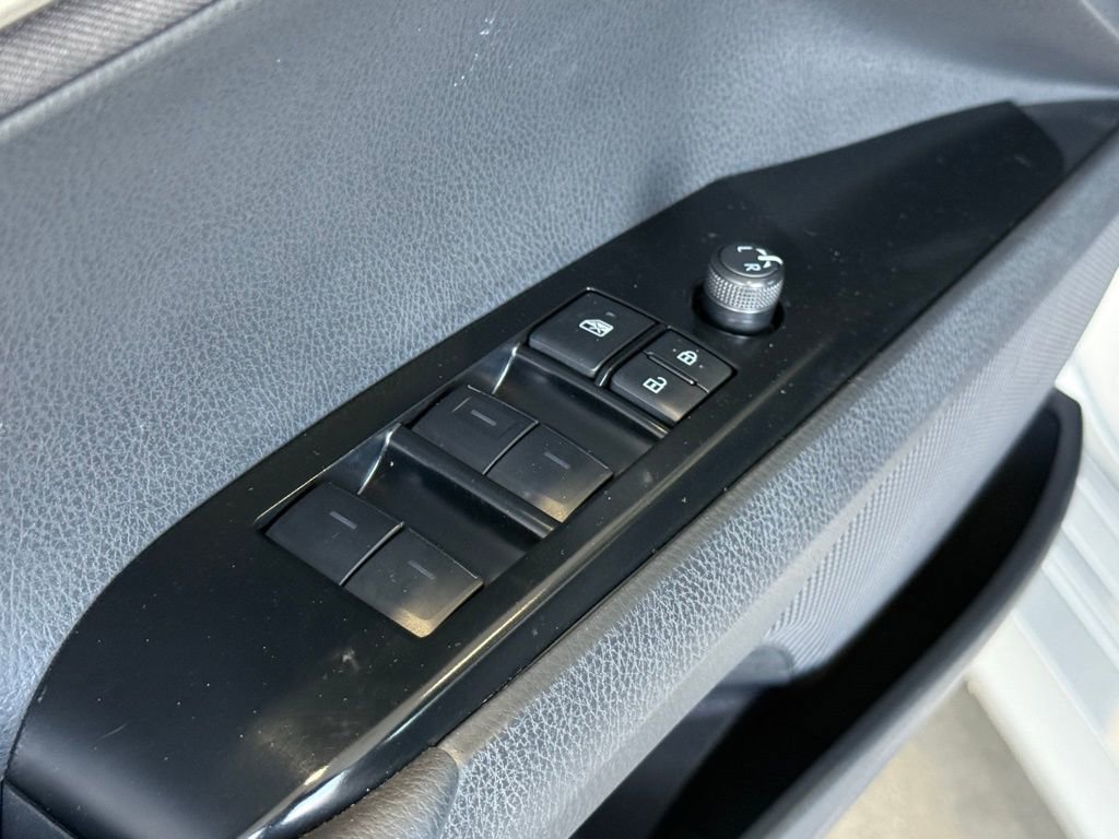 Used 2025 Toyota Camry LE image 18