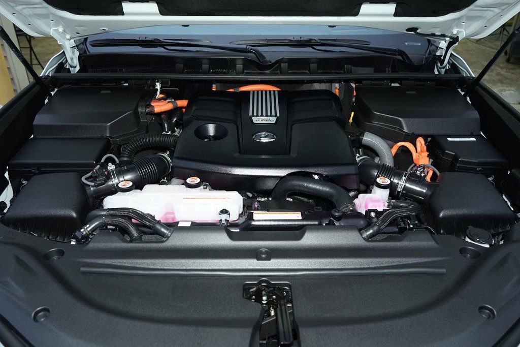 Used 2026 Lexus LX 700h Ultra Luxury image 36