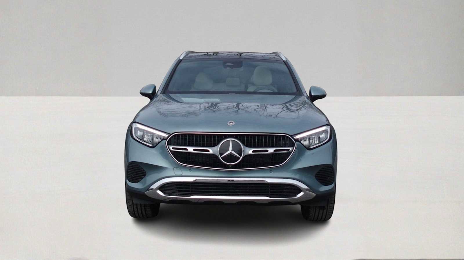 New 2026 Mercedes-Benz GLC 300 4MATIC image 2