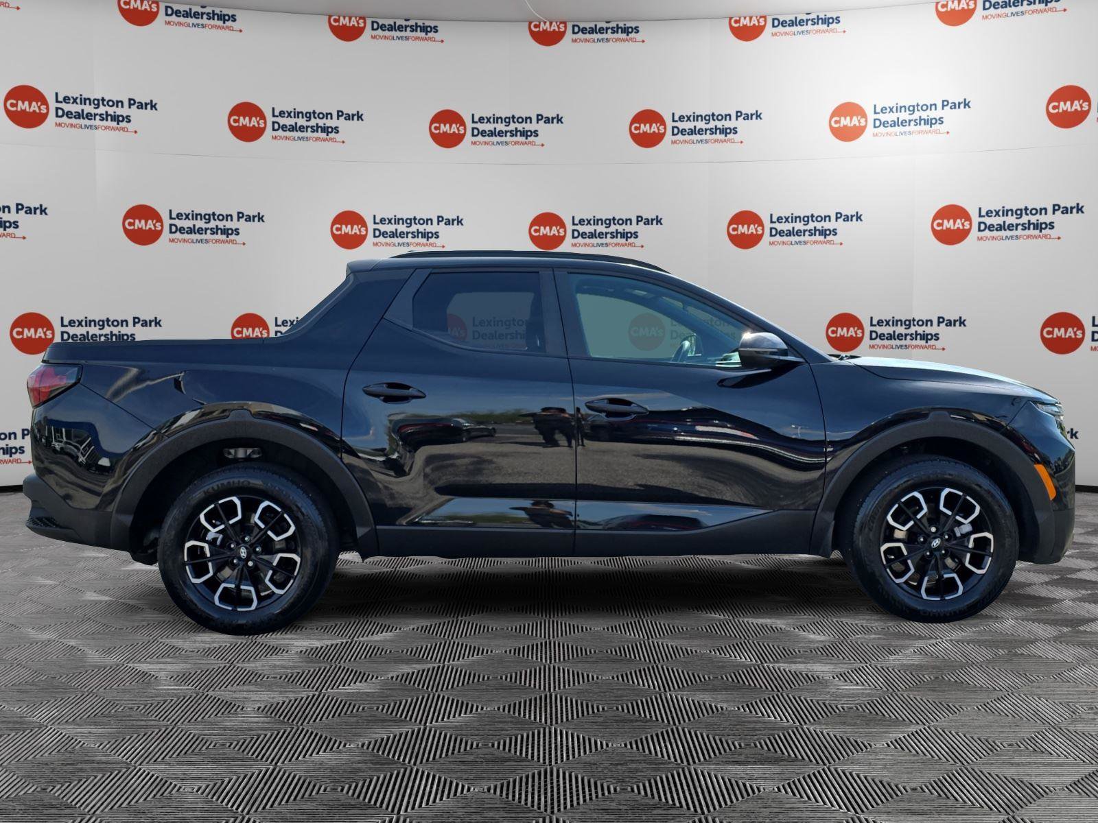 Used 2023 Hyundai Santa Cruz SEL w/ Activity Package AWD/4WD image 8