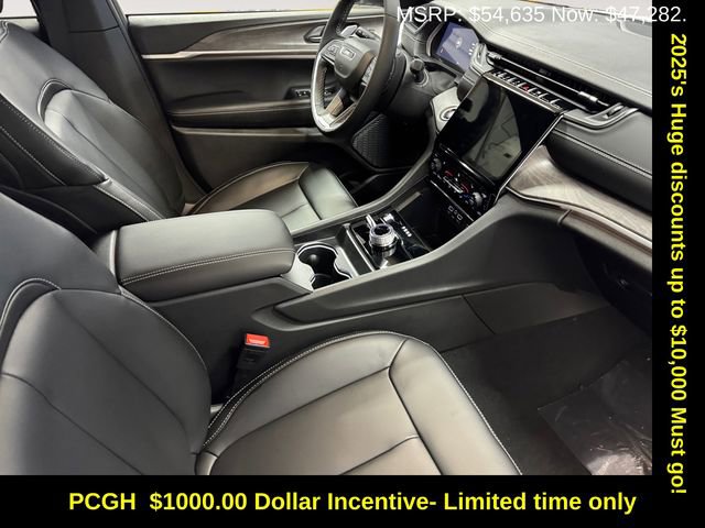 New 2025 Jeep Grand Cherokee Limited image 4