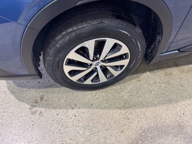 Used 2020 Subaru Outback Premium image 31