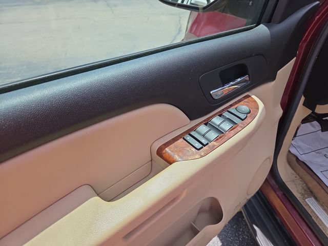 Used 2007 Chevrolet Tahoe LT w/ LT Preferred Equipment Group AWD/4WD image 28