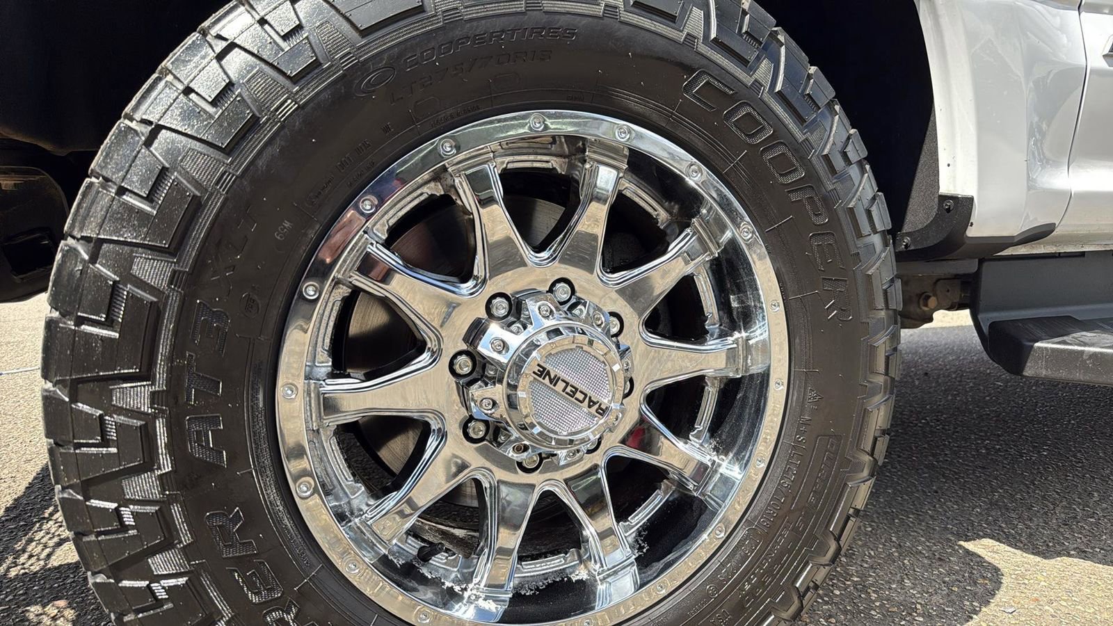 Used 2020 Ford F350 XLT w/ XLT Premium Package image 5