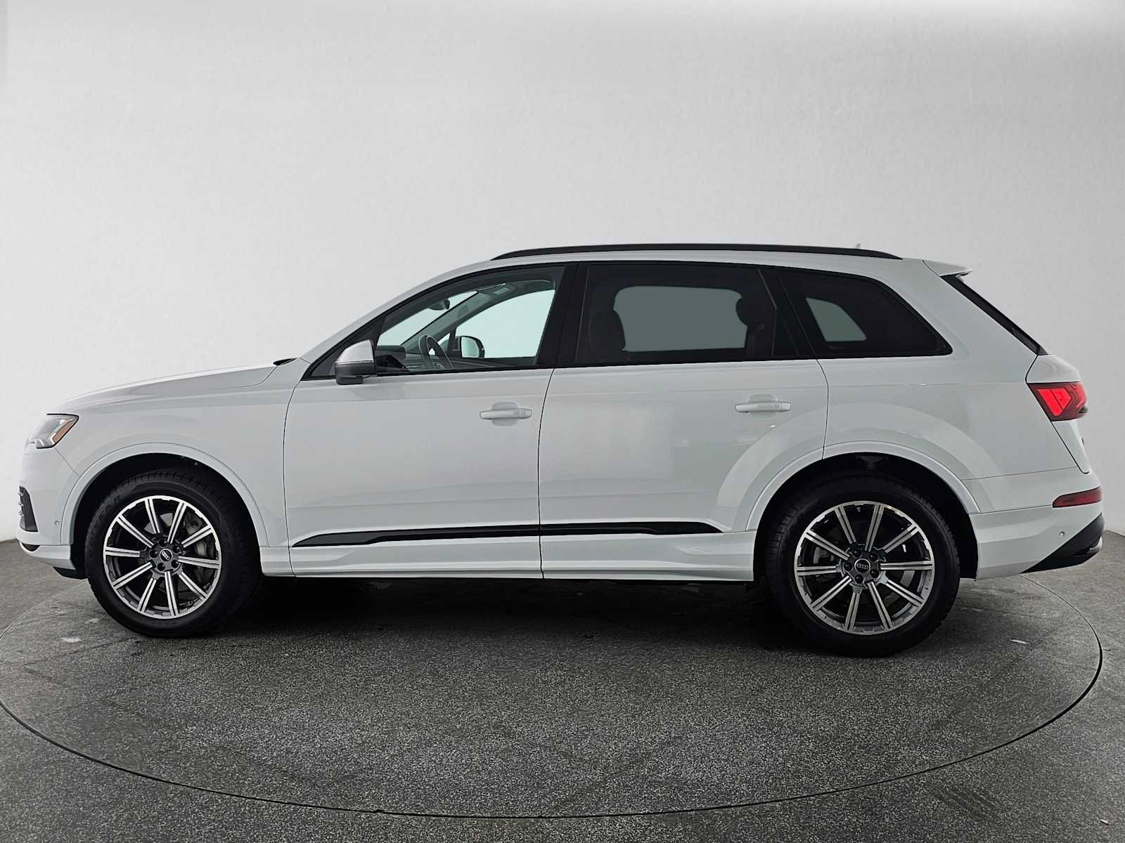 Used 2023 Audi Q7 2.0T Premium Plus AWD/4WD image 6