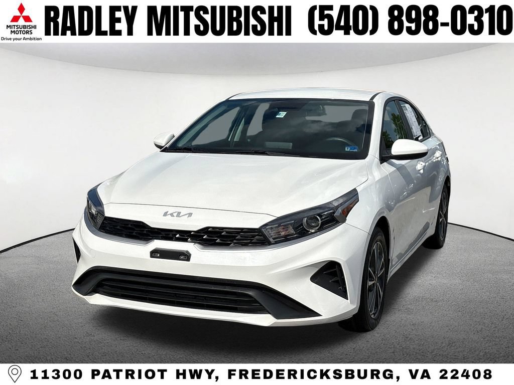 Used 2023 Kia Forte LXS FWD video 1