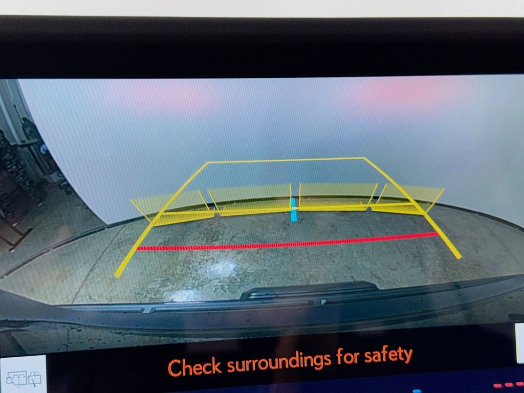 Used 2025 Lexus GX 550 550 Premium image 17