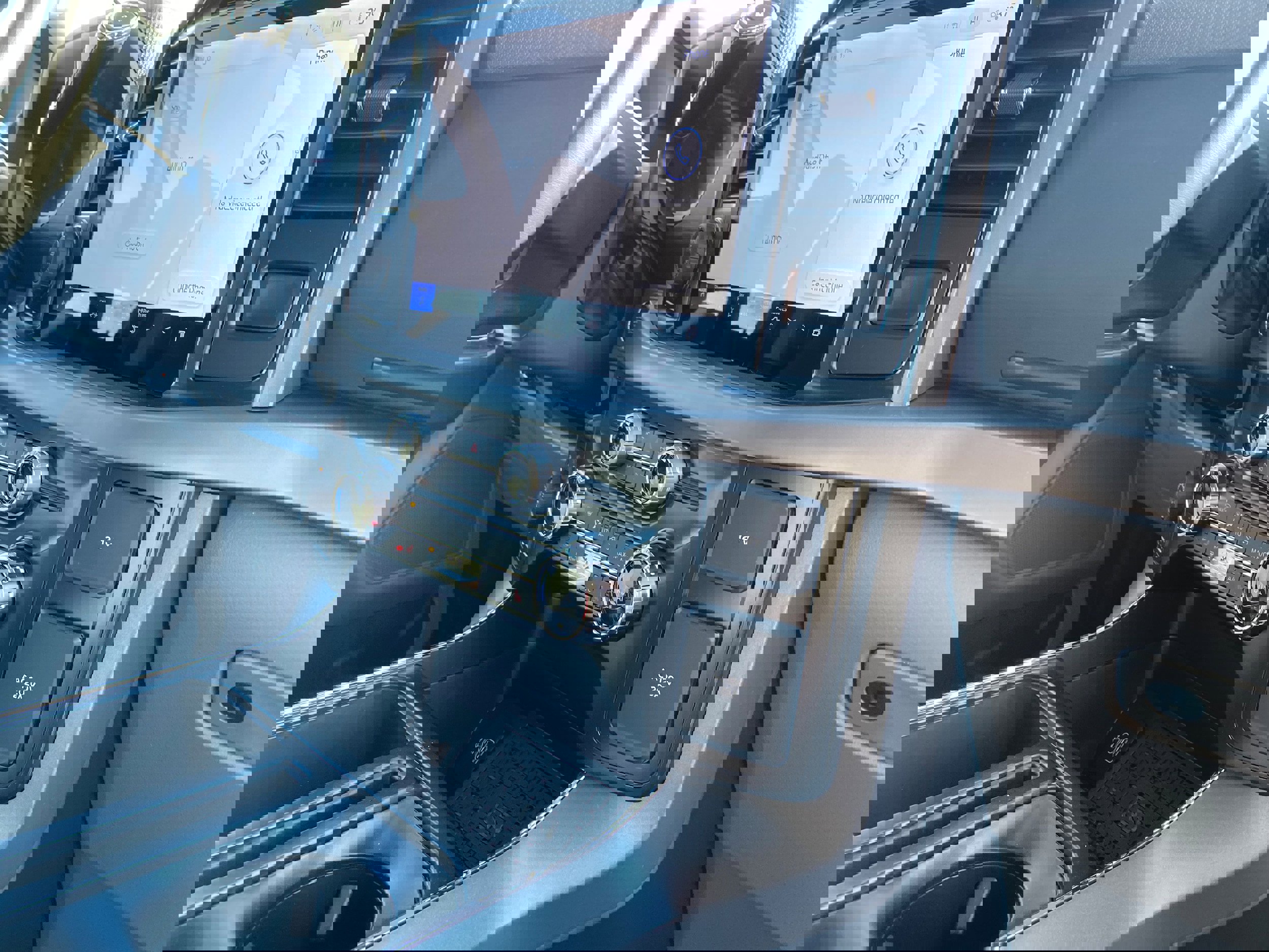 New 2025 Ford F150 XLT w/ Equipment Group 302A MID image 24