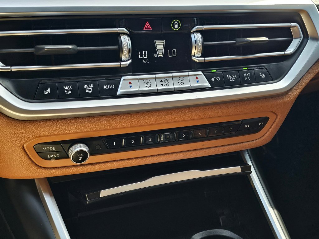 Used 2022 BMW 330i xDrive Sedan image 11