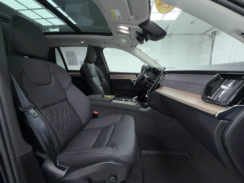 Used 2026 Volvo XC90 B6 Plus AWD/4WD image 19