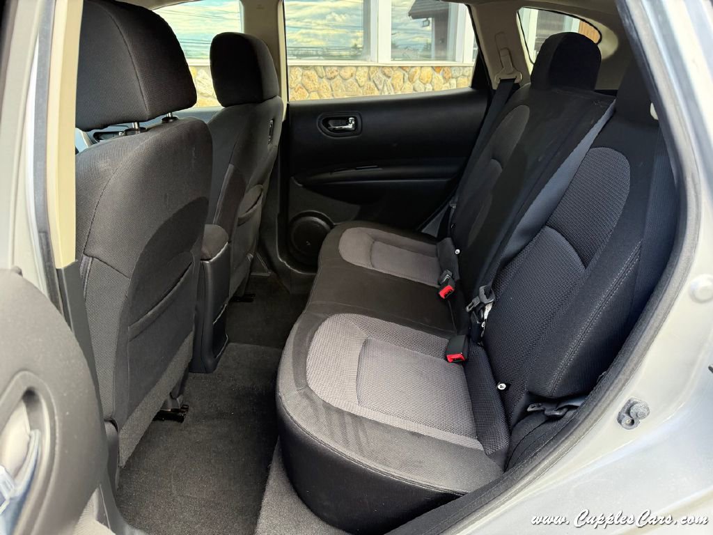 Used 2011 Nissan Rogue SV image 7