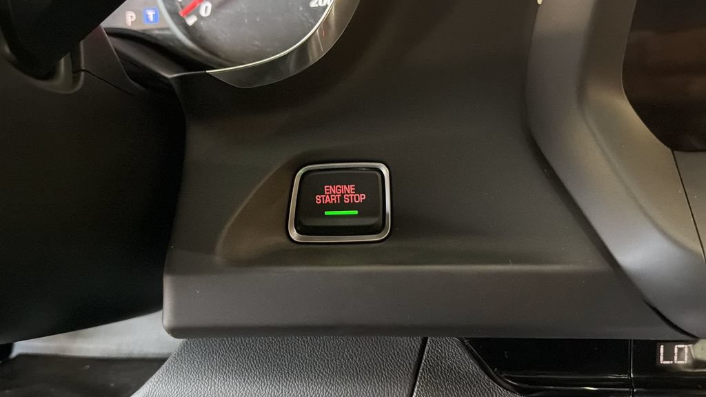 Used 2020 Chevrolet Camaro SS RWD image 18
