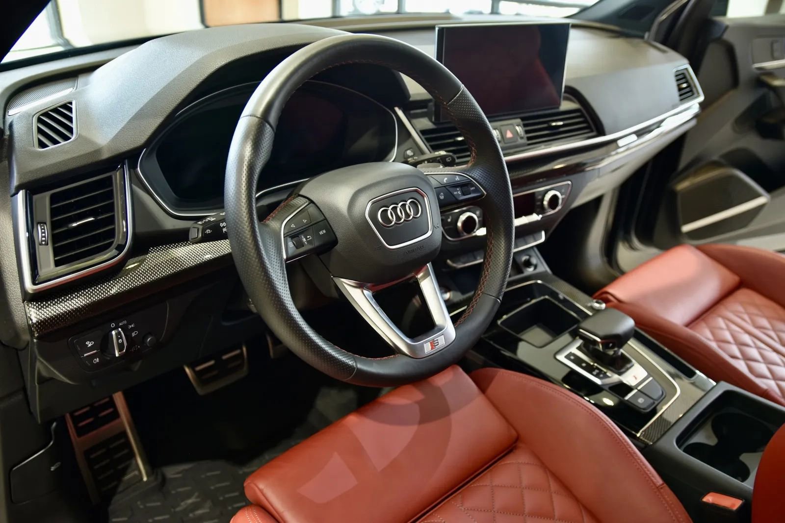 Used 2024 Audi SQ5 Premium Plus w/ S Sport Package AWD/4WD image 12