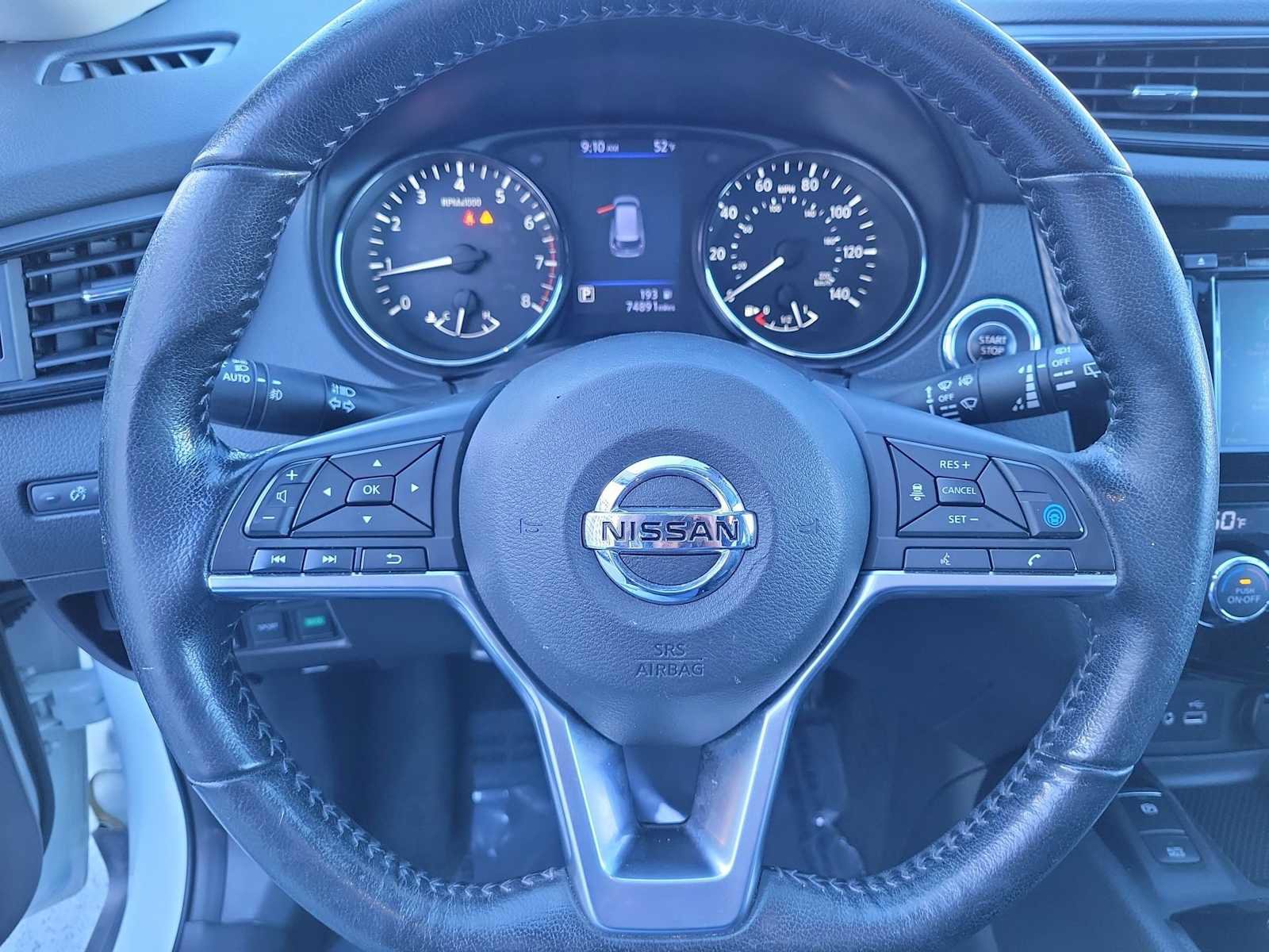 Used 2020 Nissan Rogue SV w/ Sun & Sound Touring Package image 22