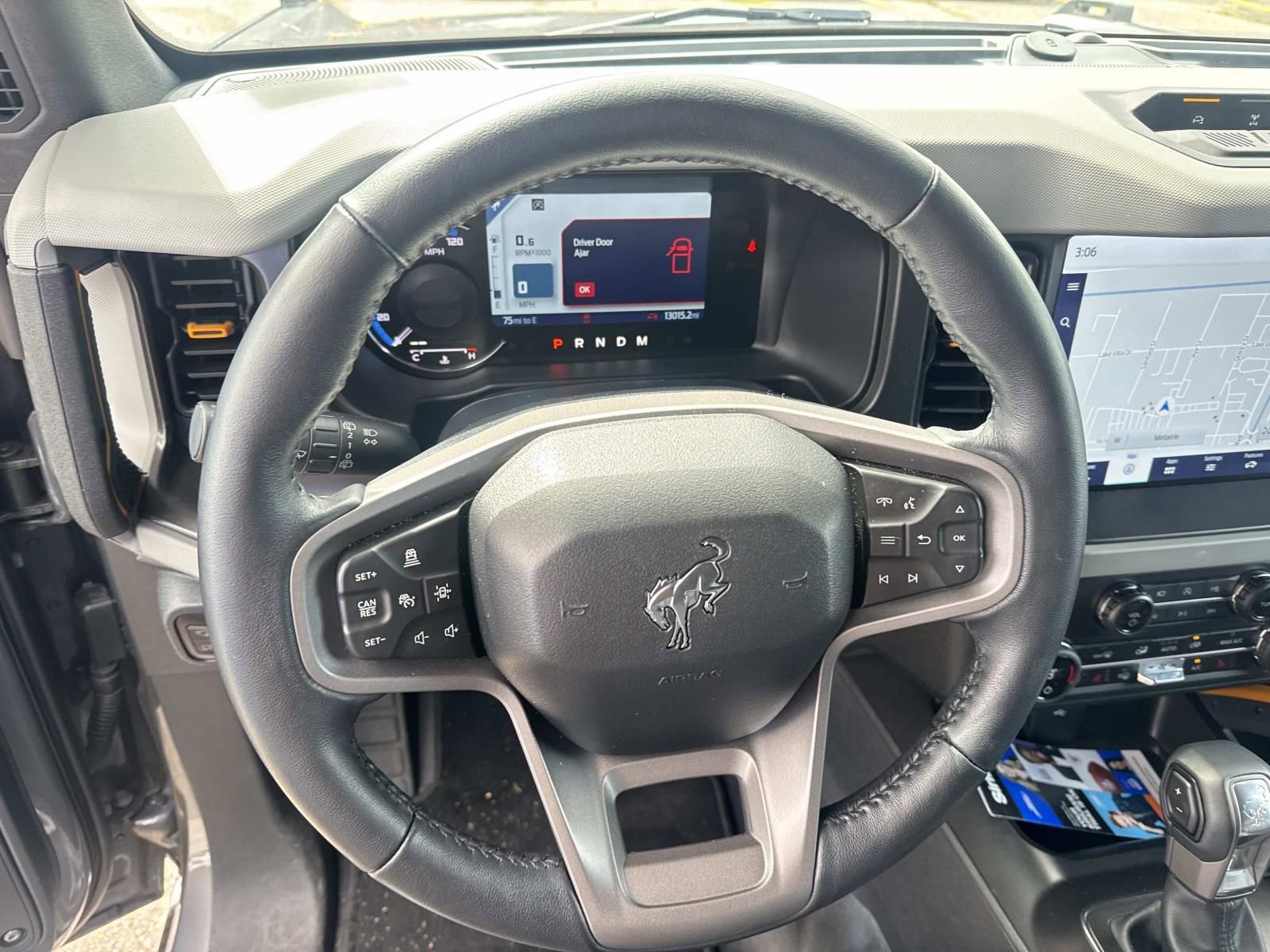 Used 2023 Ford Bronco Badlands image 21