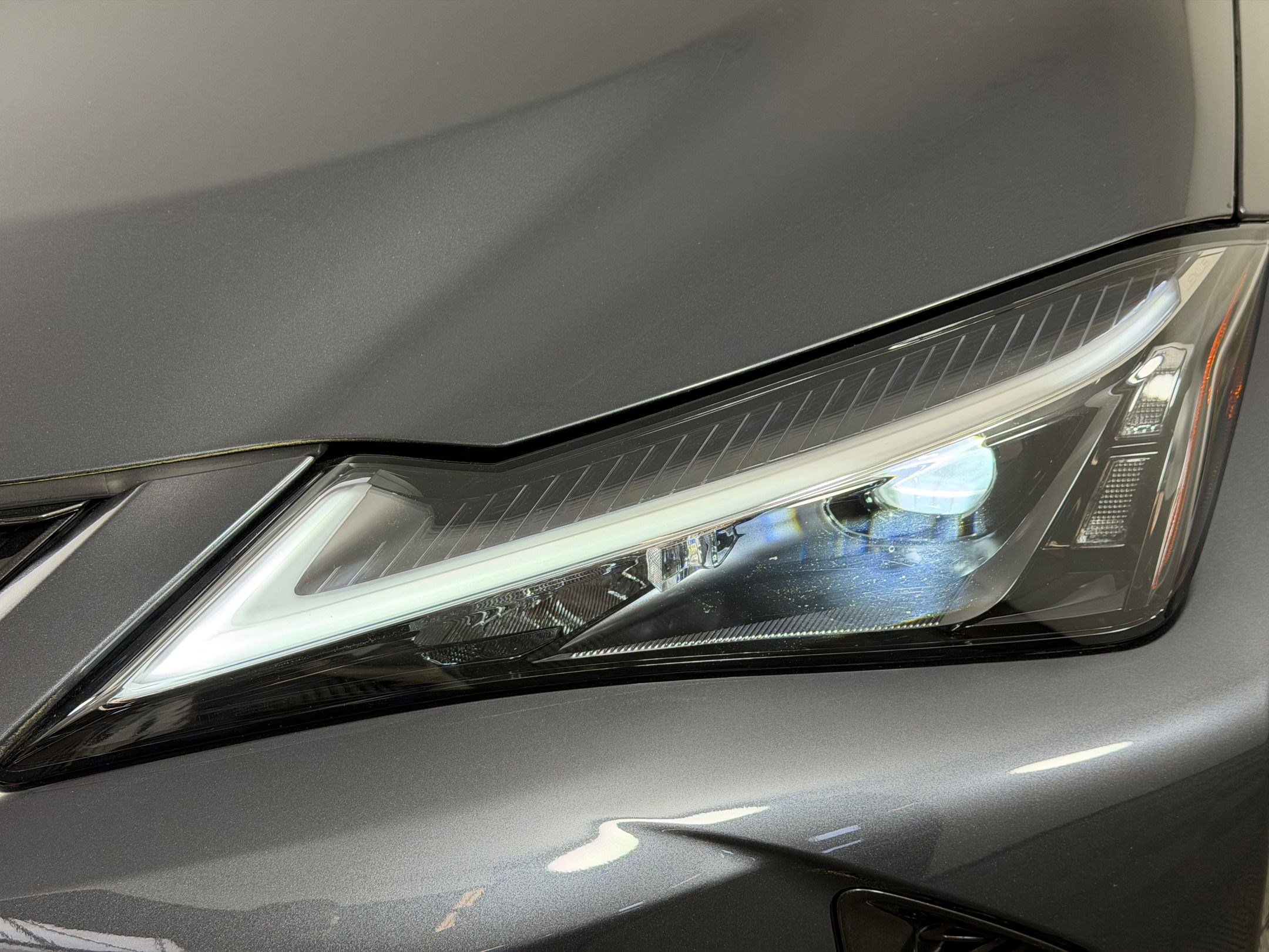 Used 2023 Lexus UX 250h F Sport w/ Accessory Package (Z2) image 11