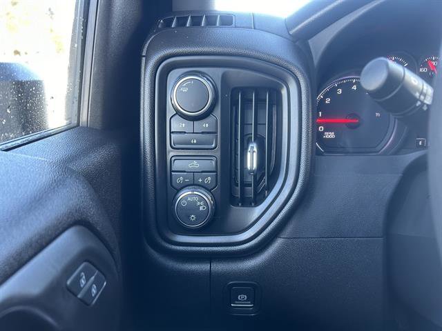 Certified 2022 Chevrolet Silverado 2500 Custom w/ Gooseneck/5TH Wheel Package image 26