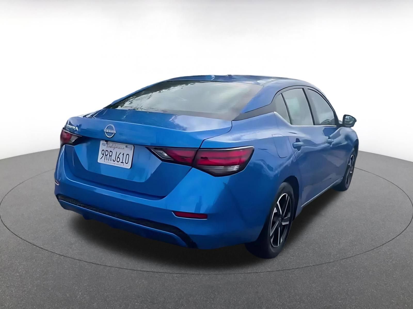 Used 2025 Nissan Sentra SV FWD image 15
